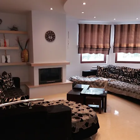 Apartment Paradise *